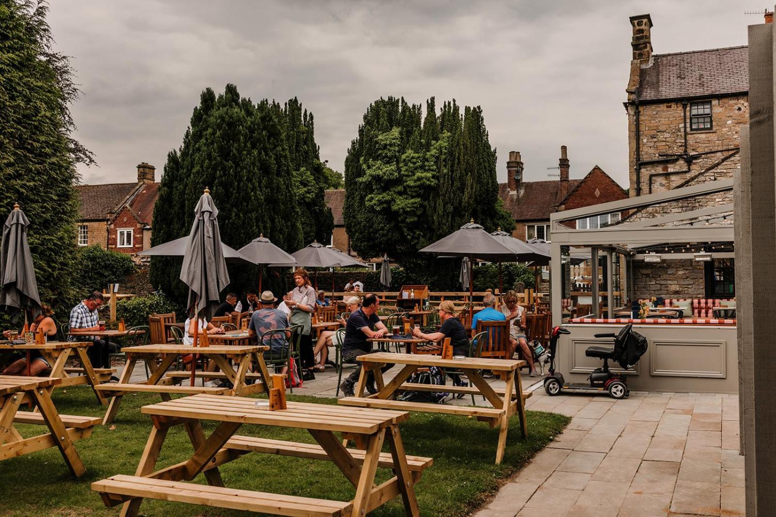 מלון The Ashford Arms מראה חיצוני תמונה